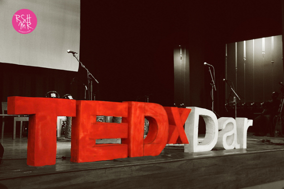 The TEDxDar stage (photo credit: RosiahMarie.com)